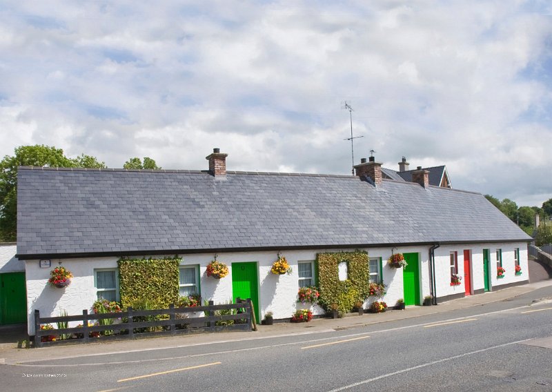 Beauty of Ballinode/5. The bridge cottages