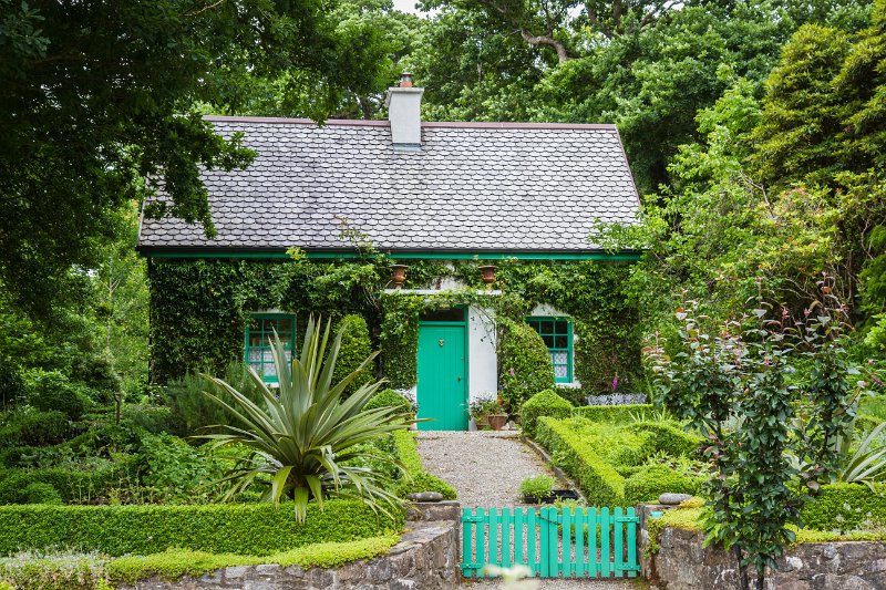 Cottage at Glenveagh Co. Donegal.jpg